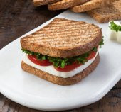 UNO KEPEKLİ TOST EKMEĞİ 350 GRAM 2 ADET - 1