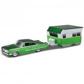 1:64 Maisto Karavan Taşıyıcı Araba - 1