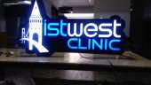 İstwest Clinic Klinik Tabela 3D Led Neon Etkili Işıklı Tabela Kutu Harf Depo Reklam Tabela Karta thumbnail 1