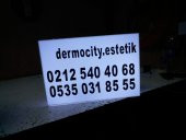 Dermocity Estetik ve Telefon Numara Tabelası 3D Led Neon Etkili Işıklı Tabela Kutu Harf Depo Reklam - 2