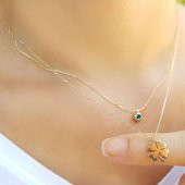 14 Ayar Altın Nazarlı Yonca Kolye thumbnail 3