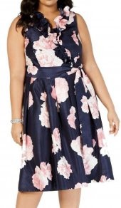 Çiçekli A-Line ve Ruffles Plus Elbise - 1