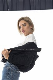 Siyah Kadife Kadın Kısa Mont - 3
