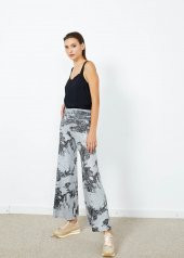 Kadın Gri Desenli İspanyol Paça Pantolon - 4