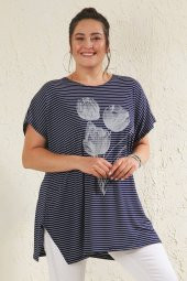 Büyük Beden Lacivert Salaş Çizgili Lale Baskılı T-shirt - 6