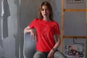 Minimalist Rossian Kırmızı Tişört Unisex - 2