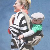 Ergobaby Bebek Kanguru Aussi Khaki Haki - 3