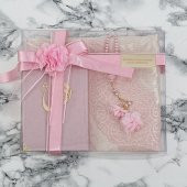 Hediyelik Seccade, İnci Tesbih, Çanta Boy Kuran-ı Kerim, Asetat Kutulu (26×23) Set Pembe - 1