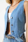 Metal Düğmeli Kot Yelek Orta Mavi thumbnail 4
