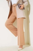 Bol Paça Kemerli Salaş Pantolon Latte thumbnail 2
