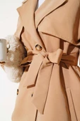 Balon Kol Kuşaklı Kısa Trençkot Camel thumbnail 4