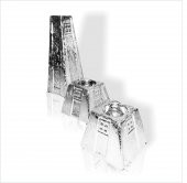 Dresuar Sehpa Masa Vitrin Ünite Üzerine Uzun Gümüş Varak Mumluk - 1