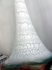 Çatlatma Beyaz 60cm Uzun Geniş Taban Fil Ayağı Devrilmez Cam Vazo - 1