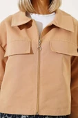 Cep Kapaklı Fermuarlı Kısa Ceket Camel thumbnail 4