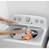 Fisher Price Neşeli Hayvanlar 3'ü 1 Arada Jimnastik Merkezi HBP41 thumbnail 4