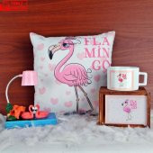 Flamingoların Aşkı Masa Gece Lambası Flamingo Puf Yastık Flamingo Kutulu Kupa Hediye Seti - 1