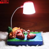 Flamingoların Aşkı Masa Gece Lambası Flamingo Puf Yastık Flamingo Kutulu Kupa Hediye Seti - 3