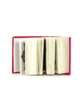 Kadife Kaplı Mikro Kuranı Kerim - Sade Arapça - Kırmızı - Bilgisayar Hatlı thumbnail 4