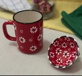 Kırmızı  Renk Papatya Desen Çay Kahve Kupa Lokumluk Kase 1 adet - 4