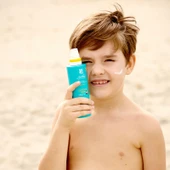 Bionike Defence Sun Baby-Kids Spf50+ Güneş Koruyucu Losyon 200 ml thumbnail 2