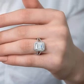 Kare Baget Taşlı Gümüş Tektaş Yüzük thumbnail 9