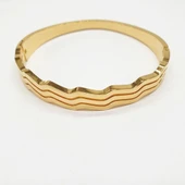 Altın Renk Dalgalı Kadın Bileklik - 11