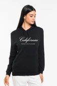 Kadın Kapşonlu Rahat Kalıp İnce El Yazılı Californıa Baskılı Swetashırt spr24swk121 thumbnail 1