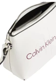 Calvin Klein Beyaz Kadın 14,5x21x8 Çapraz Çanta K60K610681 thumbnail 3