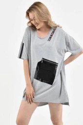 Yuvarlak Yaka Şeritli Taşlı ve Fermuarlı Cep Detaylı Gri Kadın Bluz - 4