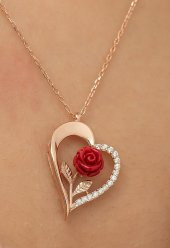 Özel Tasarım Kalp İçinde Gül Detaylı 925 Ayar Gümüş Kolye ROSE thumbnail 4