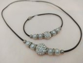 Hdmarketim Swarovski Taşlı Sıra İncili Kaucuk Bileklikli Kolye - 2