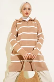 Yaka Fermuarlı Çizgili Triko Tunik Büsküvi thumbnail 1