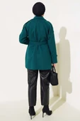 Omuz Apoletli Kuşaklı Kısa Kaşe Kaban Zümrüt thumbnail 3