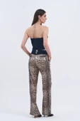 Trend Kadın Özel Tasarım Payetli Leopar İkili Takım thumbnail 9