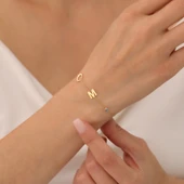 925 Ayar Gümüş Harf ve Nal Taşlı Şans Bileklik thumbnail 1