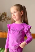 Kız Çocuk Omuzlarında Fırfır Detayı Angel Yazı İşlemeli Kadife Mor Taytlı Takım thumbnail 2
