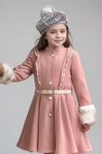 Kız Çocuk Kazayağı Desen Elbise Kolları Peluş ve Omuzları İnci İşleme Kemerli Pembe Kaşe Kaban - 8