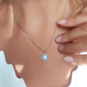 925 Ayar Gümüş Beyaz Opal Taşlı Yıldız Kolye thumbnail 7