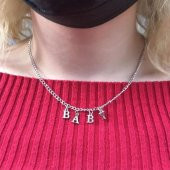 Gri Baby Yazılı Harfli 45 cm Zincirli Hediyelik Bayan Kolye Takı thumbnail 1