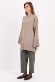 Bej-Oversize Yanları Yırtmaçlı Triko Tunik thumbnail 3