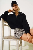 Yarım Fermuarlı Şardonlu Kısa Sweatshirt Siyah thumbnail 1