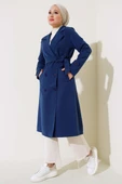 Kruvaze Yaka Kuşaklı Düğmeli Trençkot Lacivert thumbnail 2