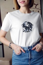 Aliens Vs Predator Baskılı Tişört Kadın Hediye Doğum Günü Hediyesi T-shirt thumbnail 1