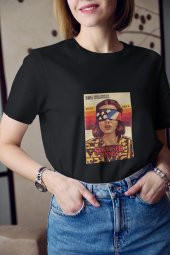 Stranger Things Eleven Baskılı Tişört Kadın Hediye Doğum Günü Hediyesi T-shirt thumbnail 3