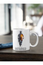 Battlefield Silah Tutan Asker Yazı Karakteri Baskılı Kahve Kupası Hediye Kupa thumbnail 2