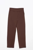 Kahve-Paçası Pensli Rahat Kalıp Pantolon thumbnail 6