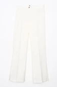 Kırık Beyaz-Pamuklu Ütü İzli Paçası Yırtmaçlı Likralı Bol Paça Pantolon thumbnail 7