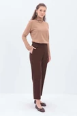 Kahve-Süs Cep Kapaklı Pensli Havuç Pantolon thumbnail 3
