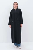 Siyah-Cepli Hakim Yaka Büyük Beden Ferace thumbnail 2