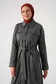 Antrasit01-Kuşaklı Rüzgarlıklı Düğmeli Rahat Kalıp Ferace - 1